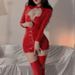 VESTIDO LATEX CON MEDIAS DE CUERO